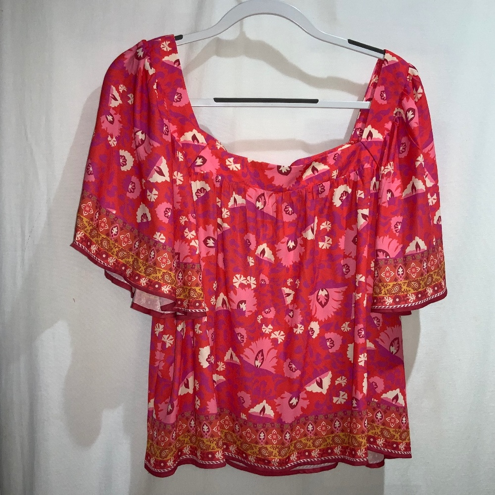 Flying Tomato Rosalie floral top Sz L square neck flutter sleeves border…